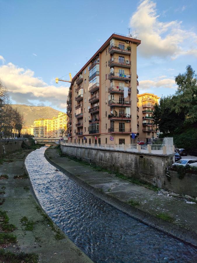 B&B Stefani Salerno Luaran gambar