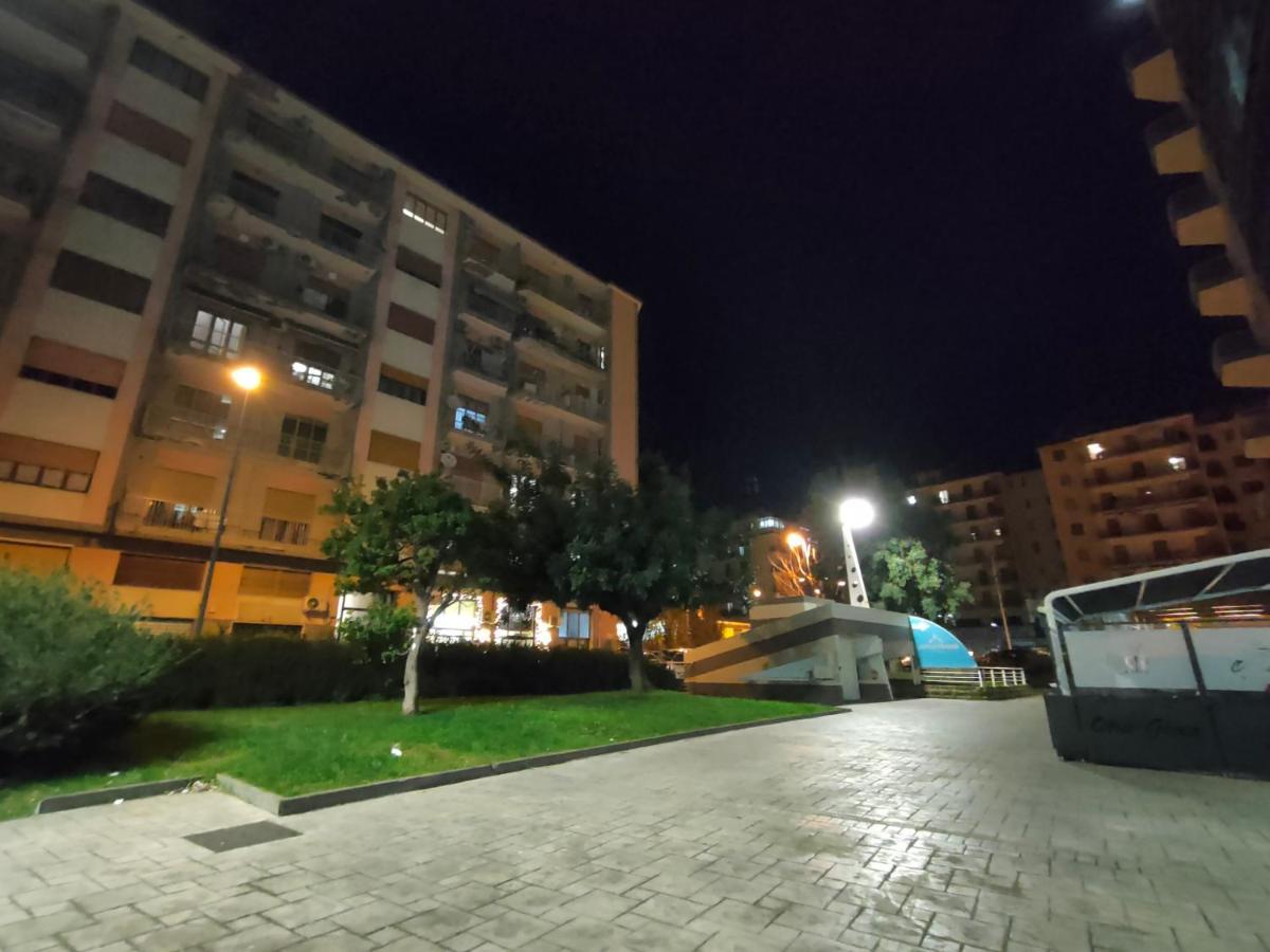 B&B Stefani Salerno Luaran gambar